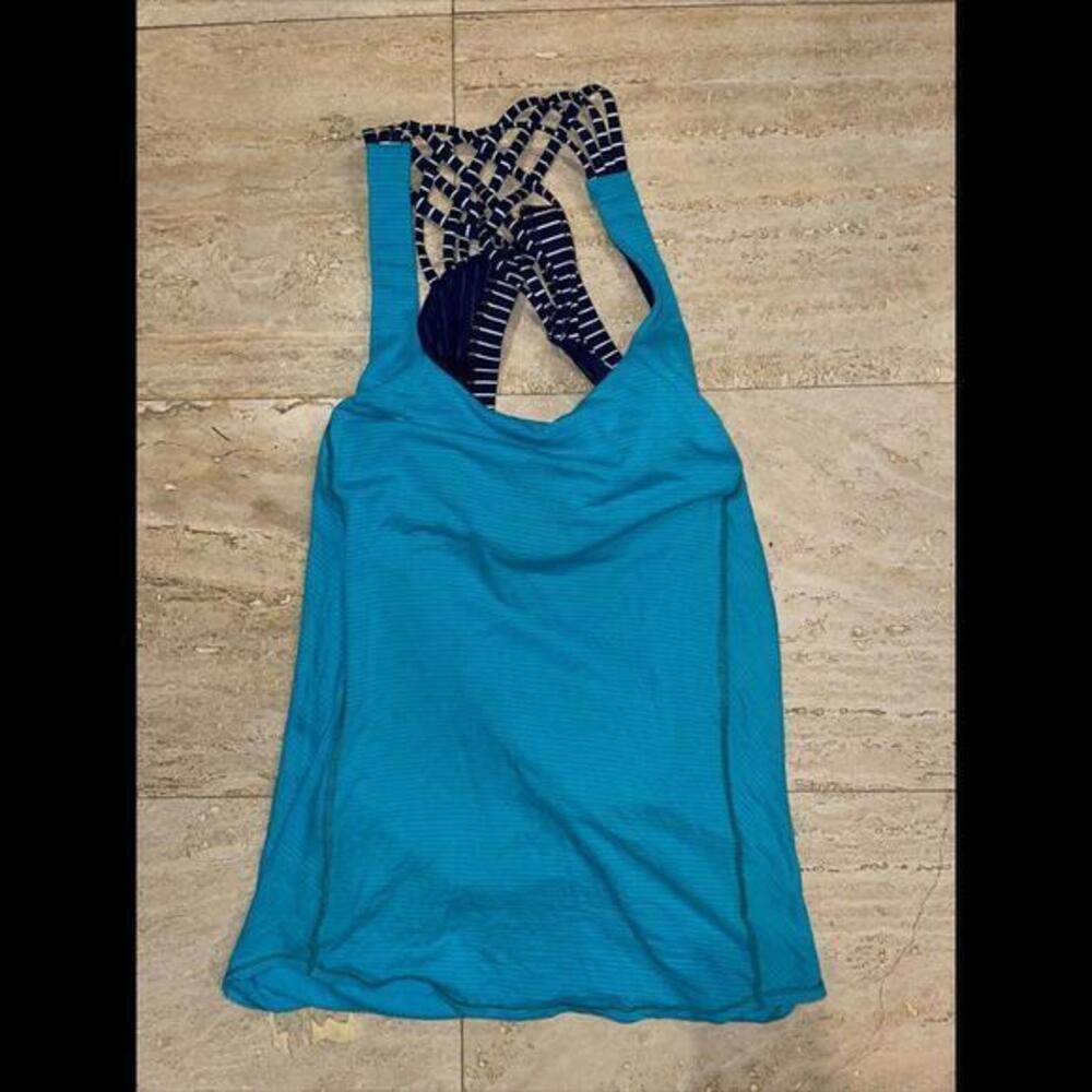 LuluLemon Athletica Mint Double Tank Bubble Active Striped Bra‎ Lined Top 8